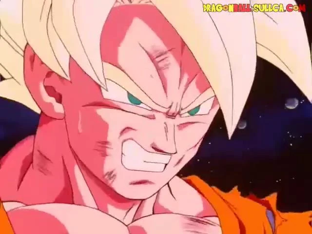 [199] Goku hace un Kame-Hame-Ha a toda velocidad.