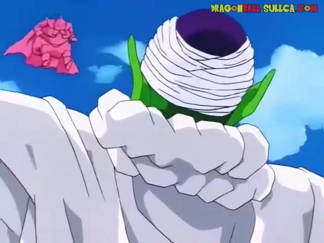 [238] Majin Boo sigue con vida.